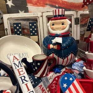 Unbeatable Patriotic 4th of july bundle! 12 items plus additional fun items.